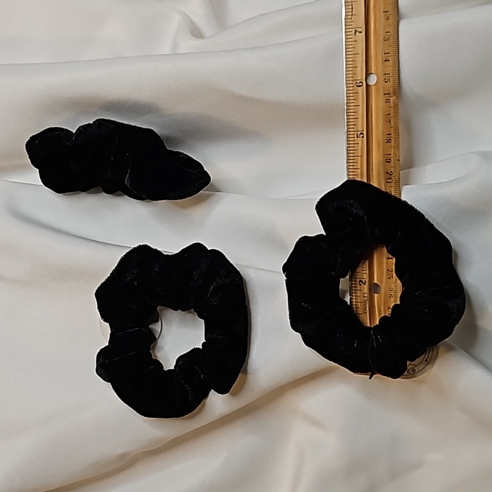 Black scrunchies